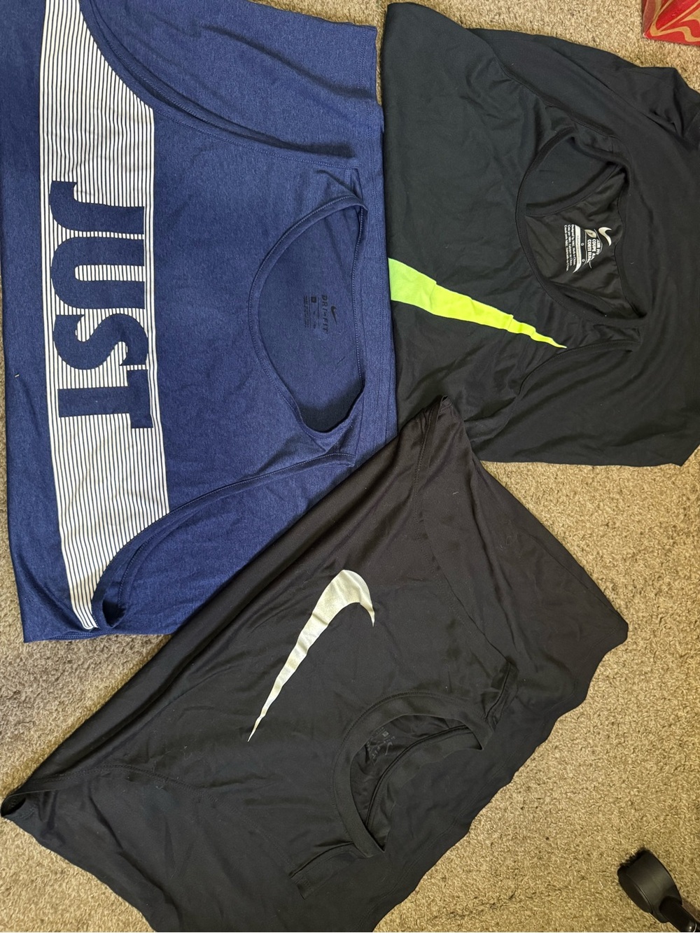 Nike Women’s Tank Bundle
